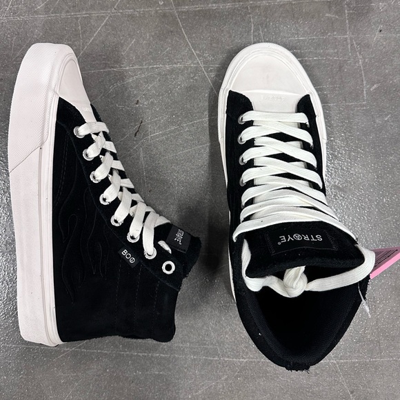 Straye Boo J Venice Black Suede Flame Skate Shoes - Picture 3 of 6